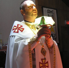 Michael Champion y La Iglesia Liberación Latina (su historia en exclusiva para GAY COMO TÚ)